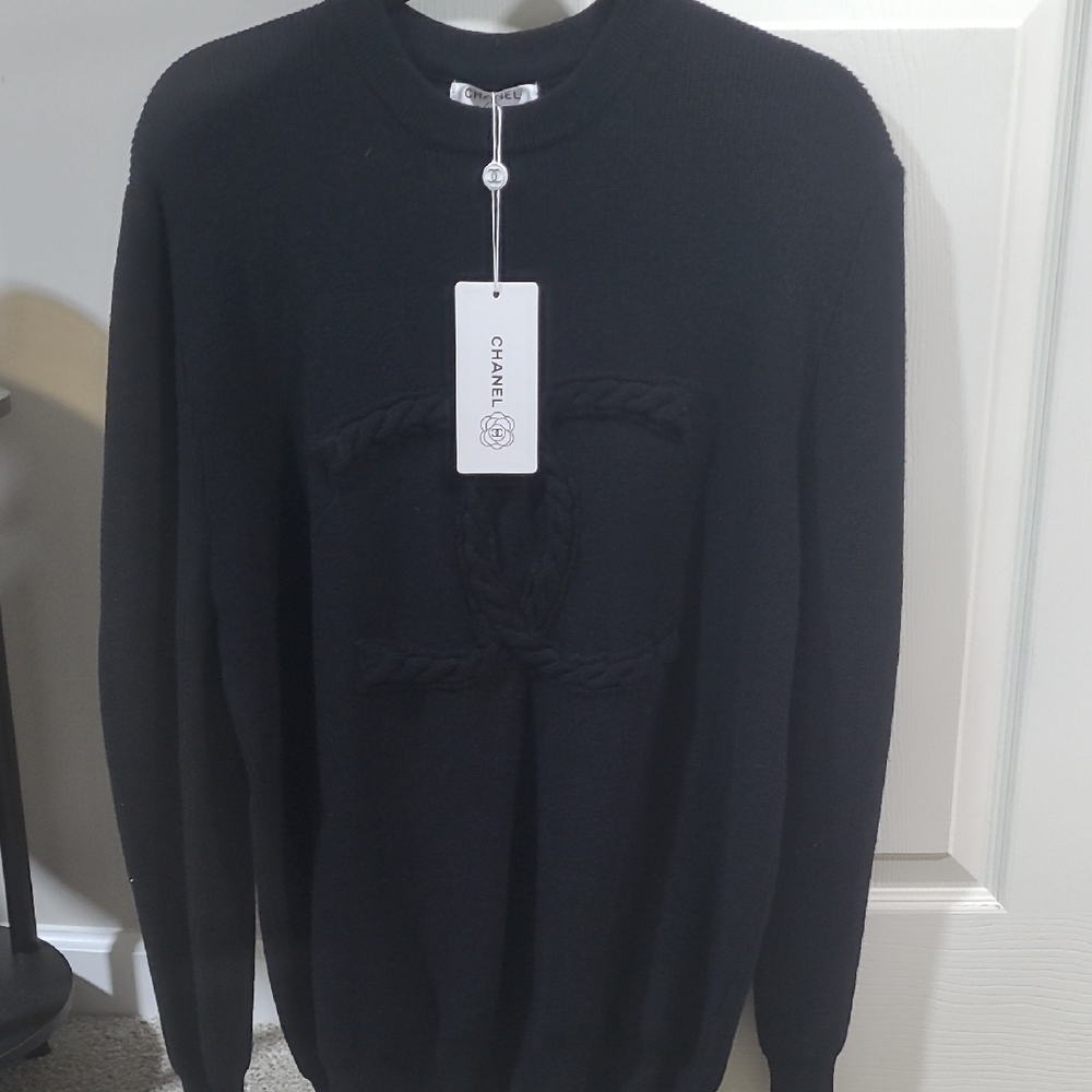 CHANEL Womens Black Crewneck Sweater